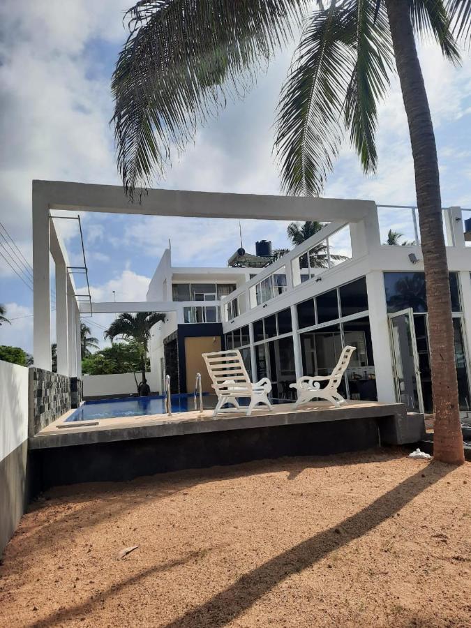 Saara Beach Hotel Marawila Zewnętrze zdjęcie