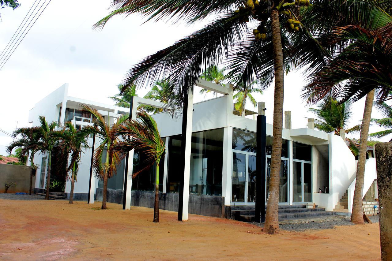 Saara Beach Hotel Marawila Zewnętrze zdjęcie