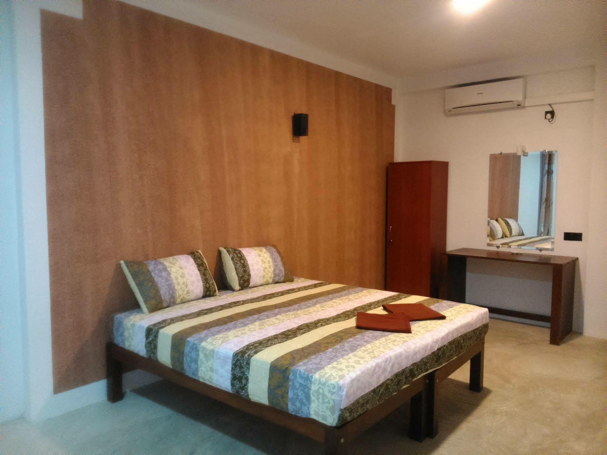 Saara Beach Hotel Marawila Zewnętrze zdjęcie